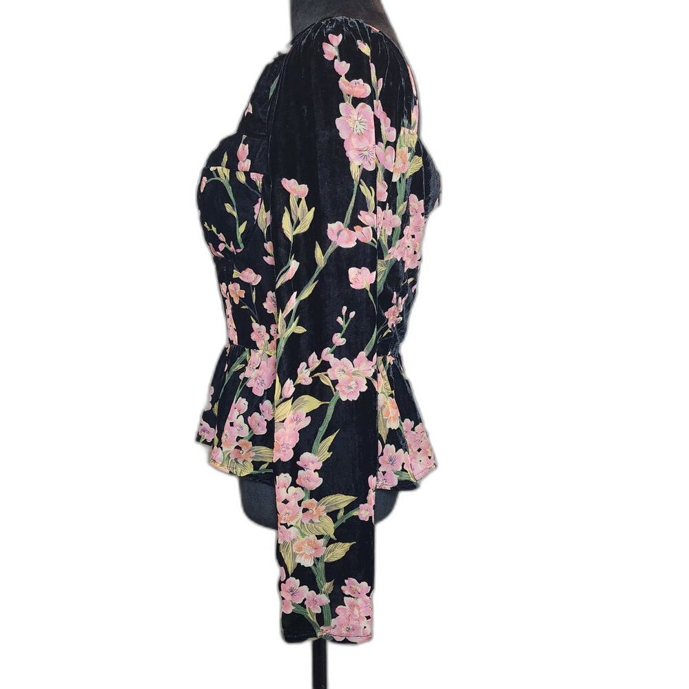 Vici Women’s Size M Peplum Top Romantic Dark Floral Cottagecore Feminine NWT